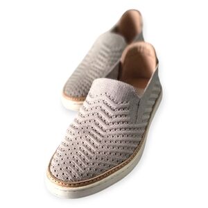 UGG Sammy Chevron Beige Metallic Knit Slip-on Sneakers